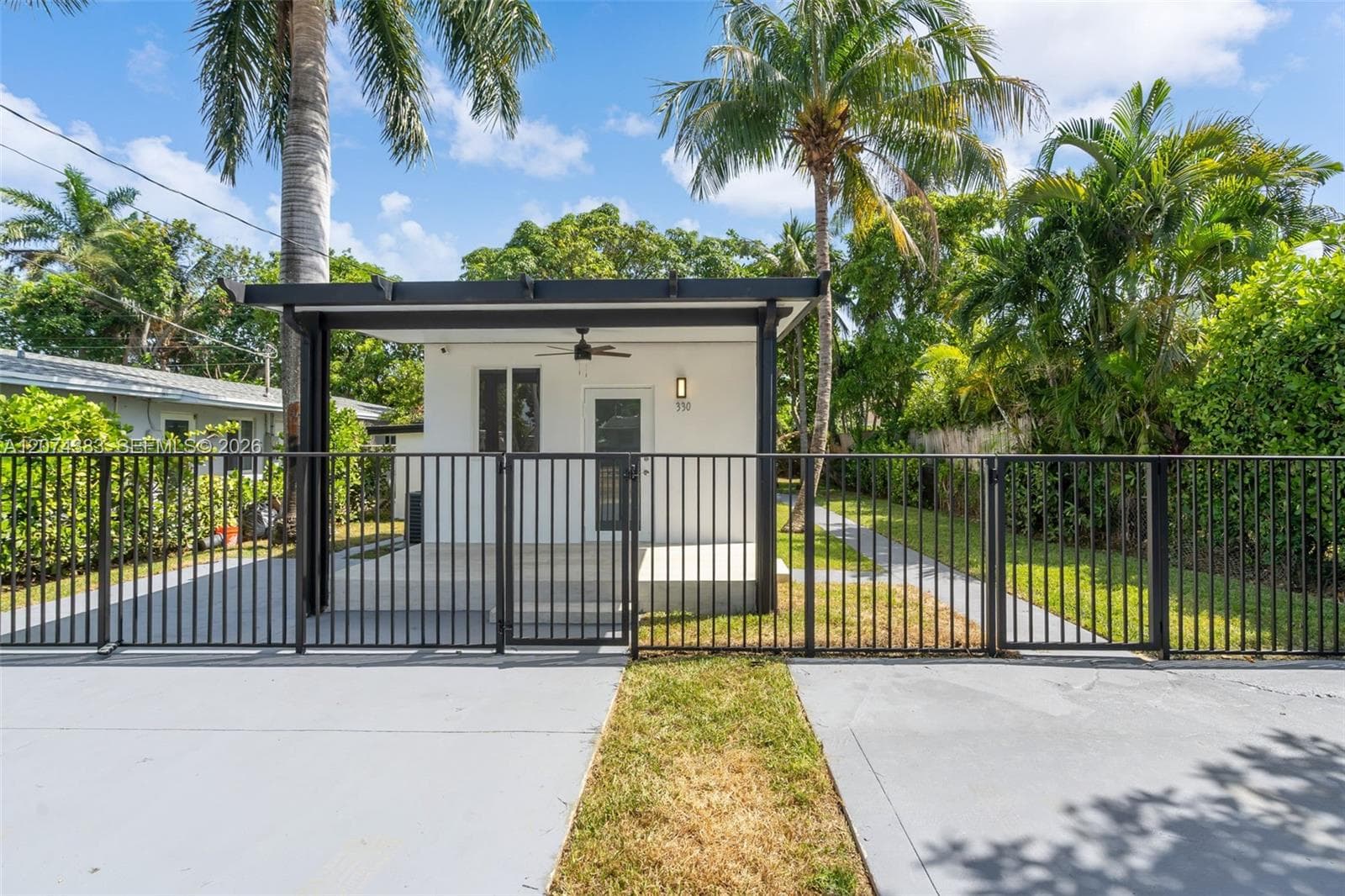 330 NW 82nd Ter, Miami FL 33150 photo 2