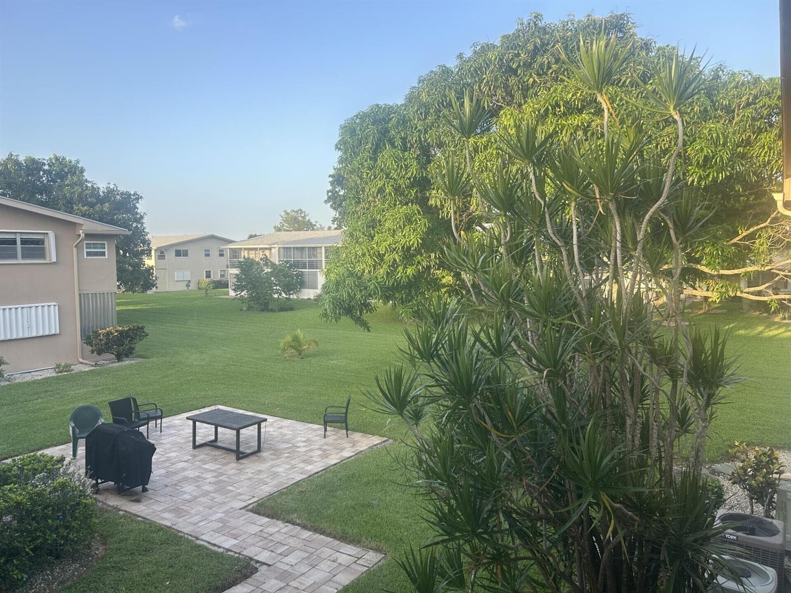 126 BEDFORD E, West Palm Beach FL 33417 photo 5