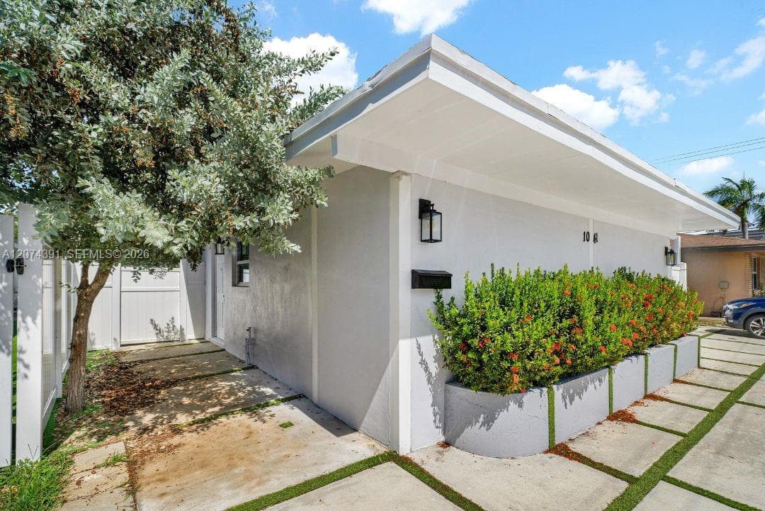 1041 NE 9th Ave # A5, Fort Lauderdale FL 33304 photo 3
