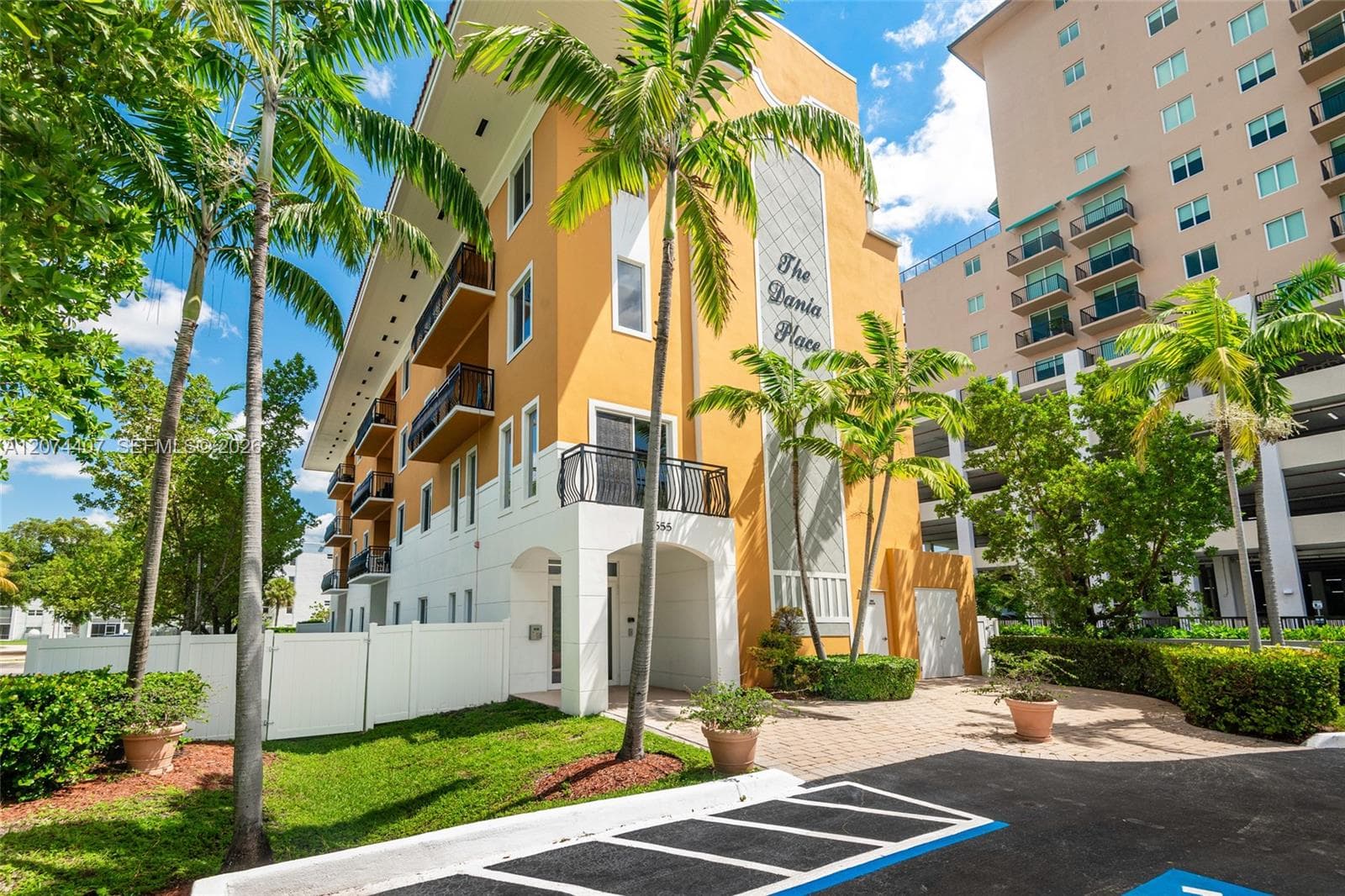 555 E Dania Beach Blvd # 9, Dania Beach FL 33004 photo 2