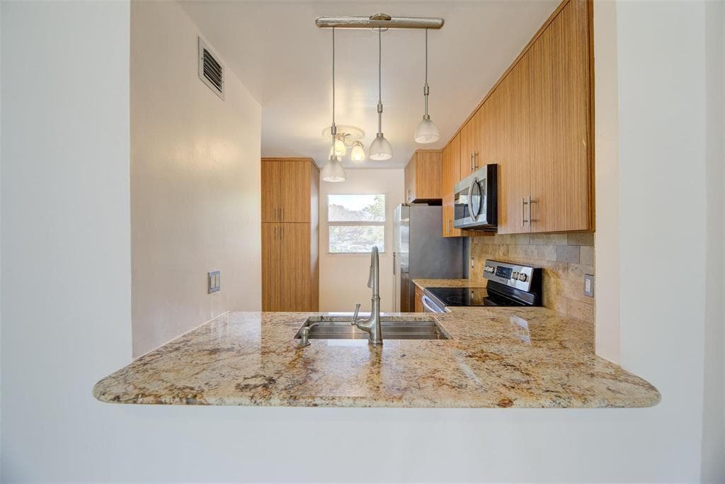 113 ROYAL PARK Drive # 1H, Oakland Park FL 33309 photo 5