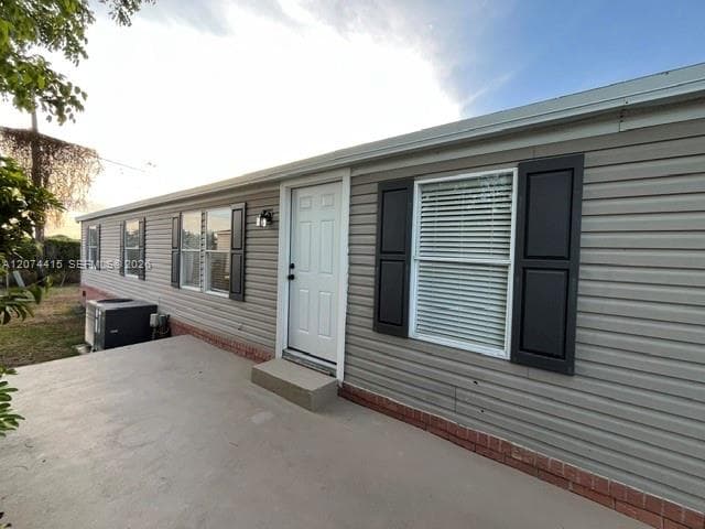 220 NE 12th Ave # 29, Homestead FL 33030