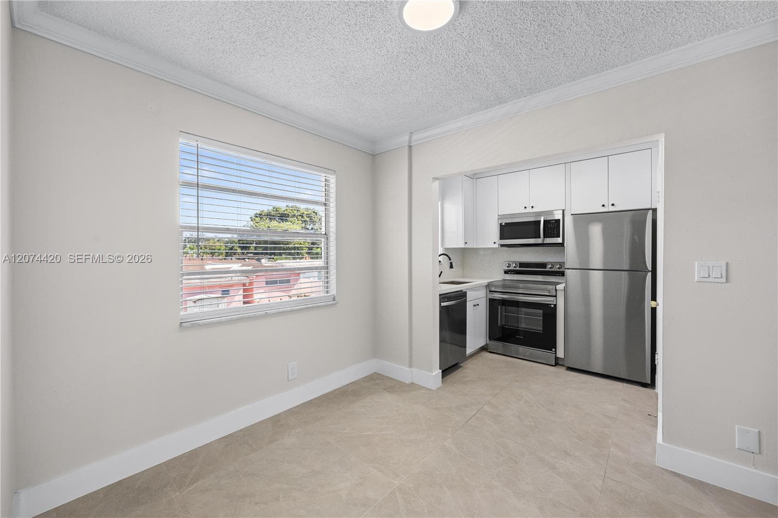 4933 Hollywood Blvd # 202, Hollywood FL 33021 photo 2
