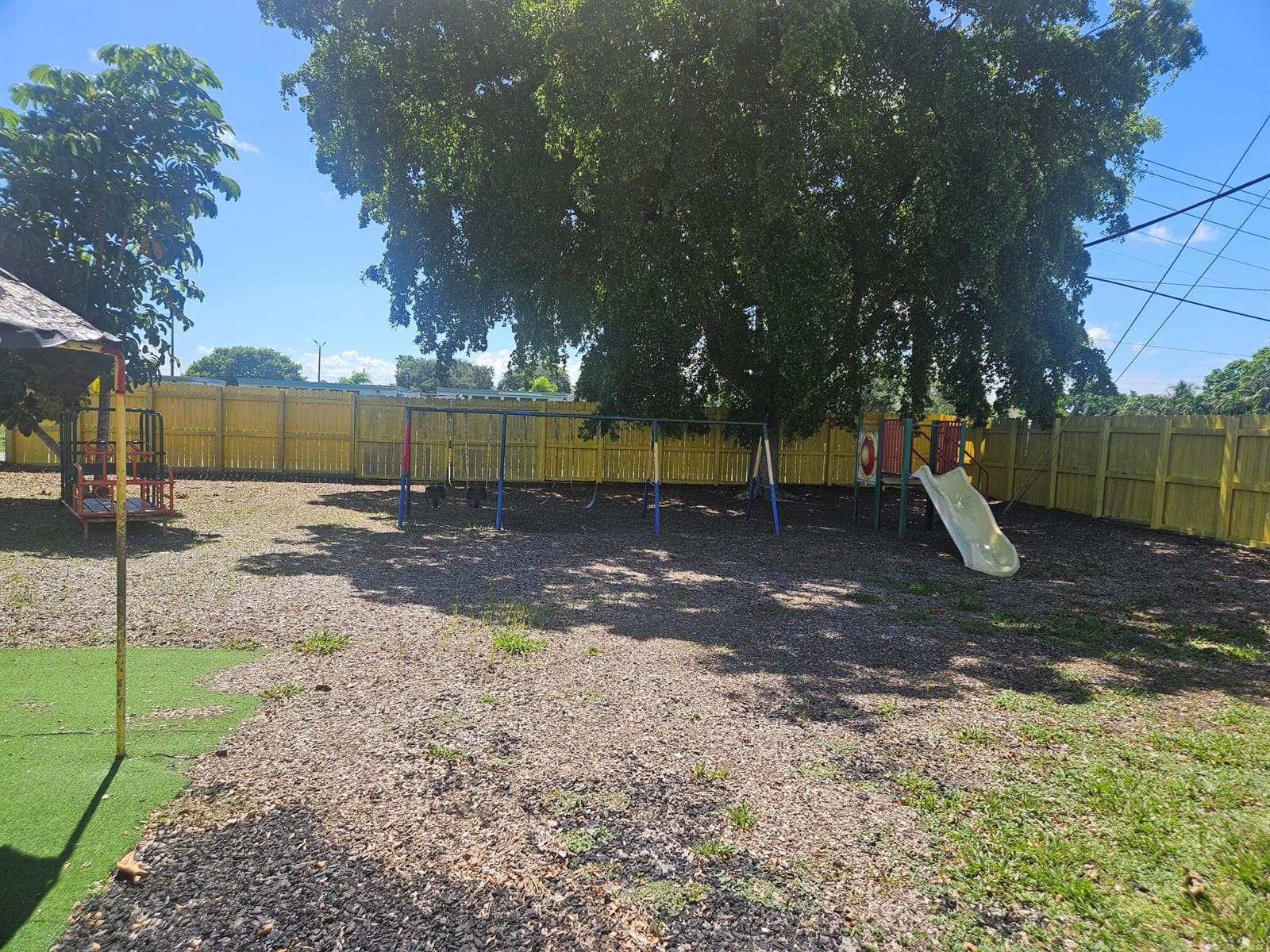 1081 NW 24th Avenue, Pompano Beach FL 33069 photo 2