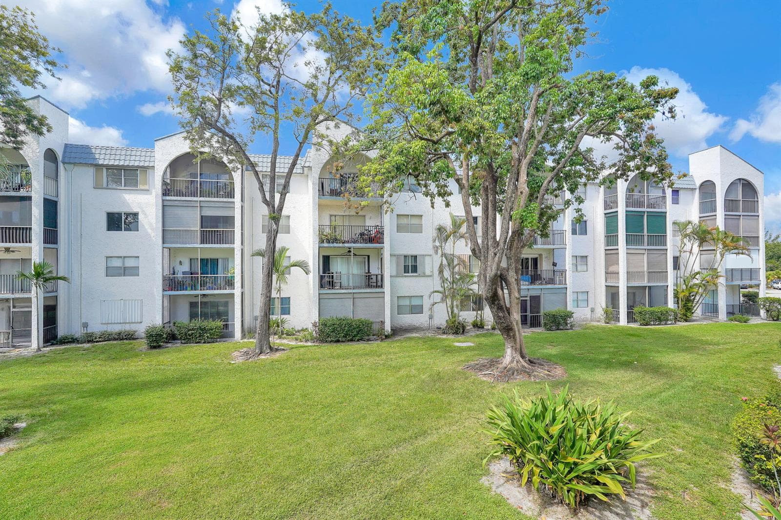3360 SPANISH MOSS Terrace # 211, Lauderhill FL 33319 photo 3