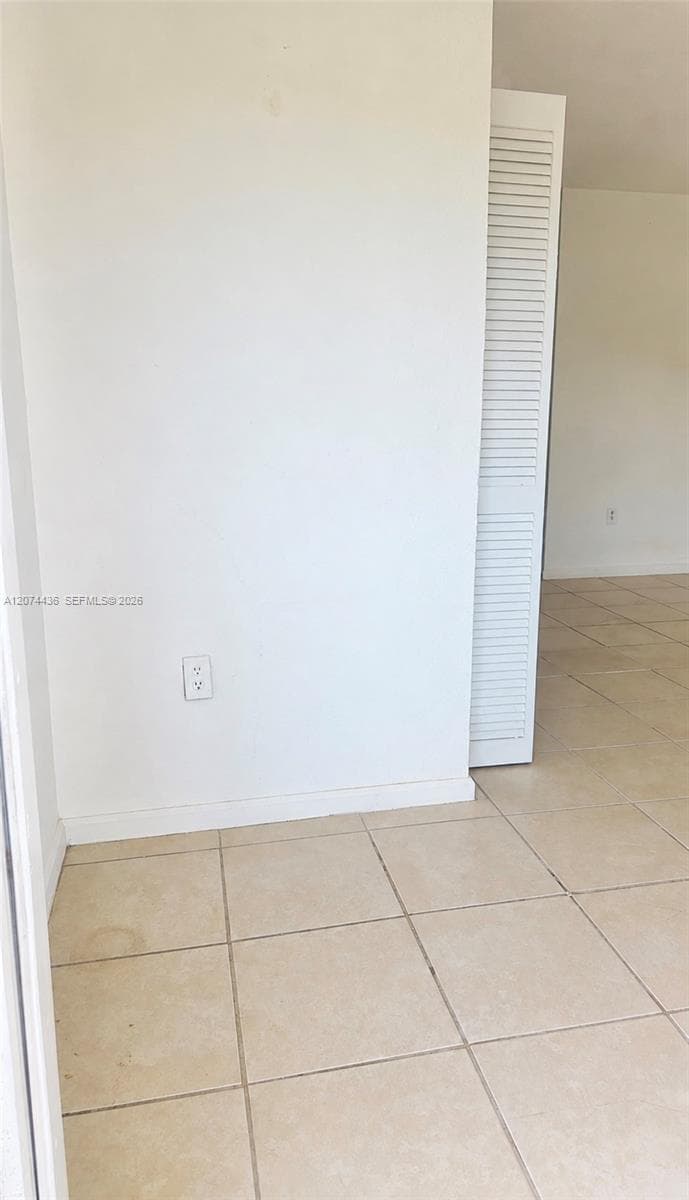 301 NW 84th St # 301, Miami, FL 33150 photo 2