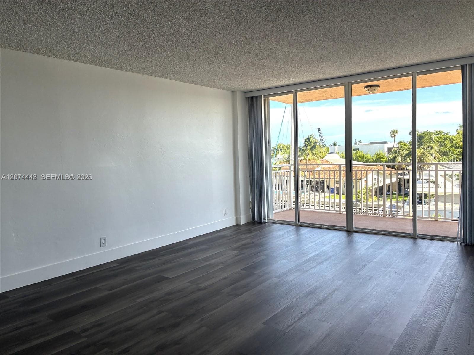 2450 NE 135th St # 209, North Miami FL 33181 photo 3