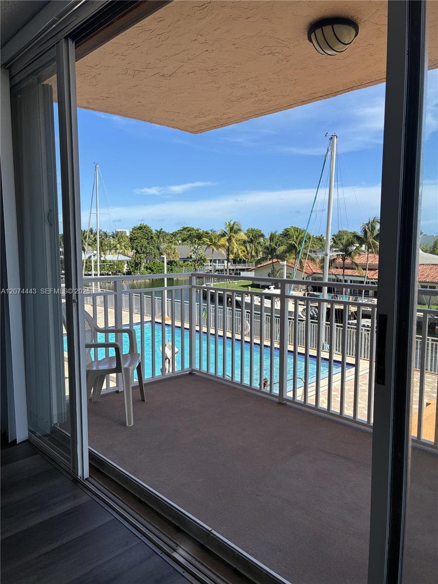2450 NE 135th St # 209, North Miami FL 33181 photo 4