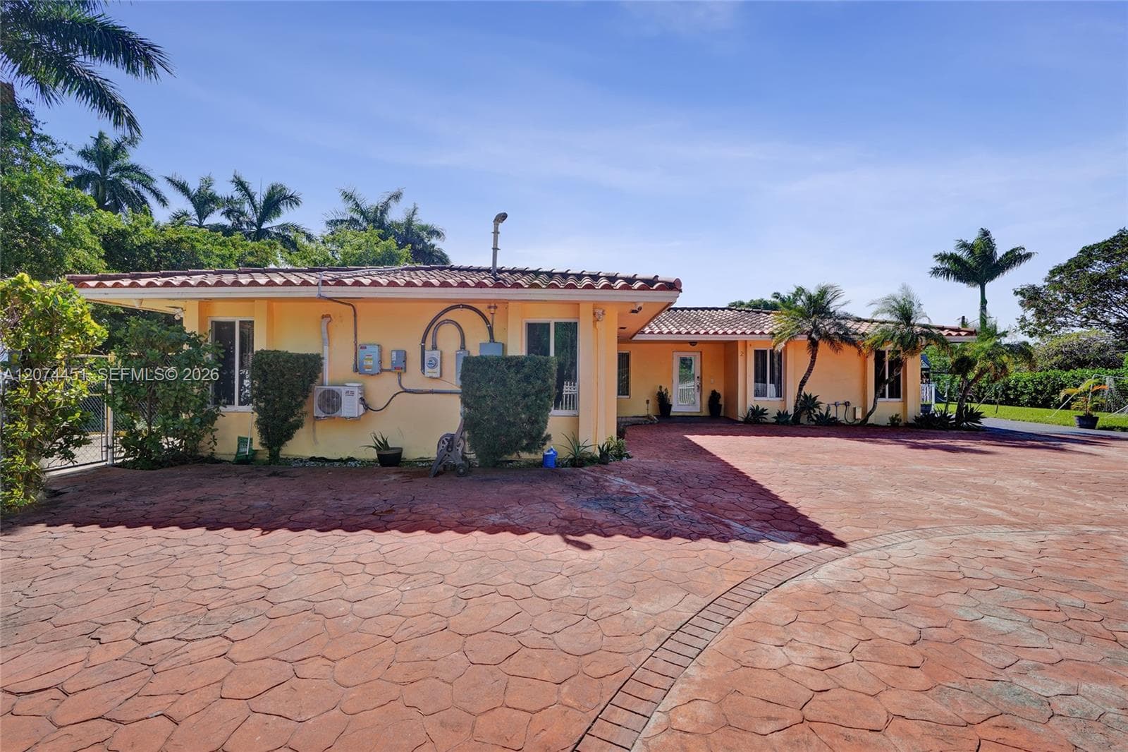 2 NE 160th St, Miami FL 33162 photo 4