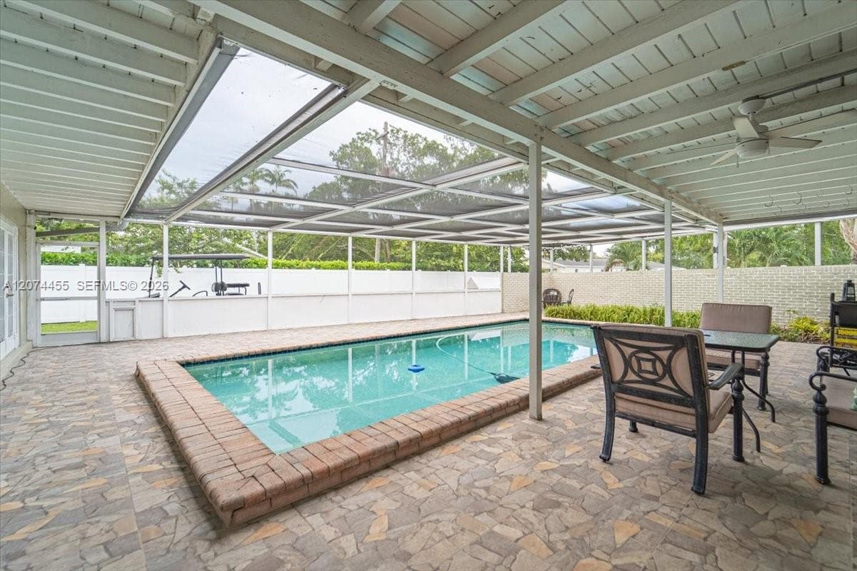 5561 SW 13th St, Plantation, FL 33317 photo 4