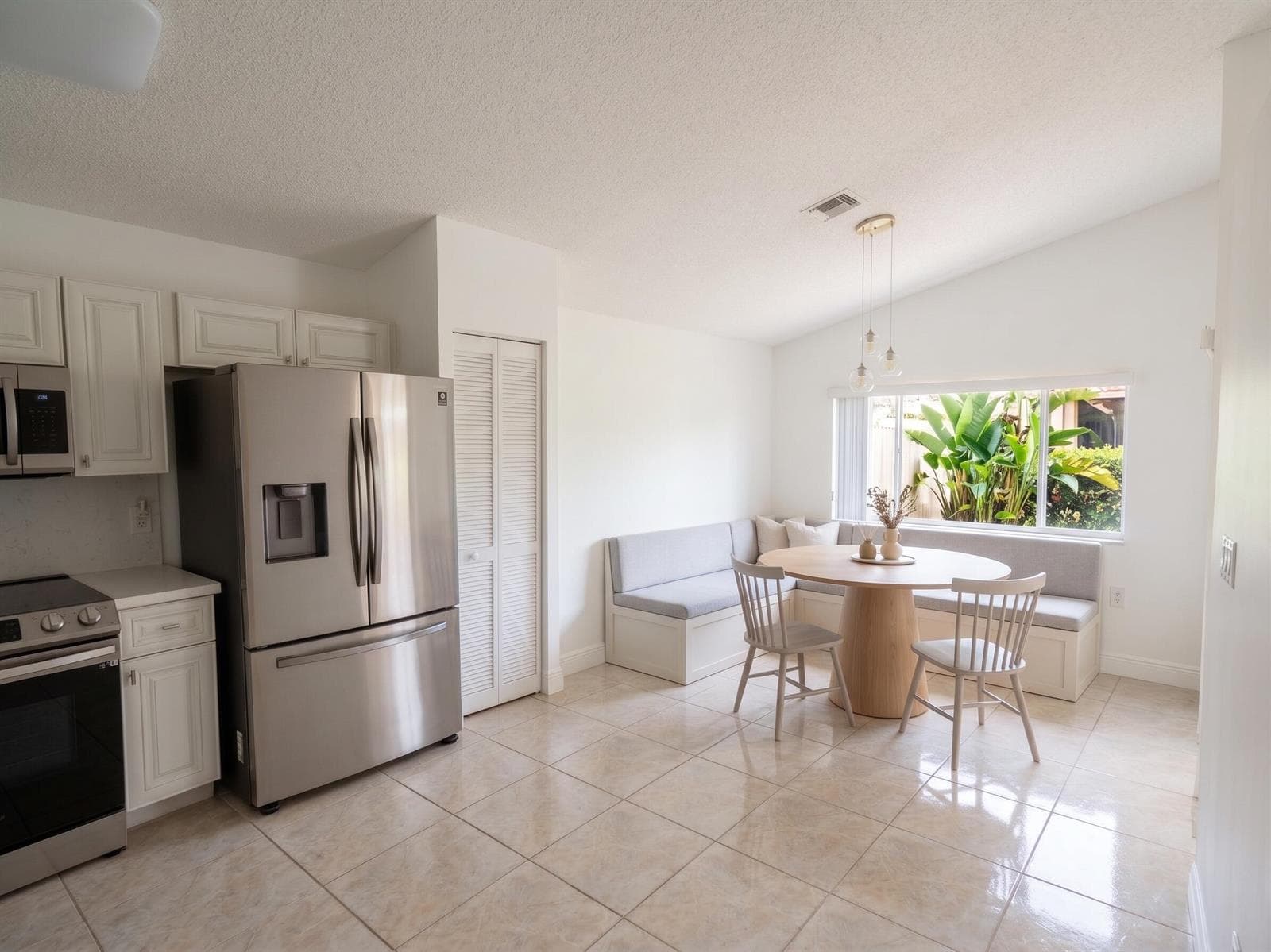 17904 SW 1st Street, Pembroke Pines FL 33029 photo 3