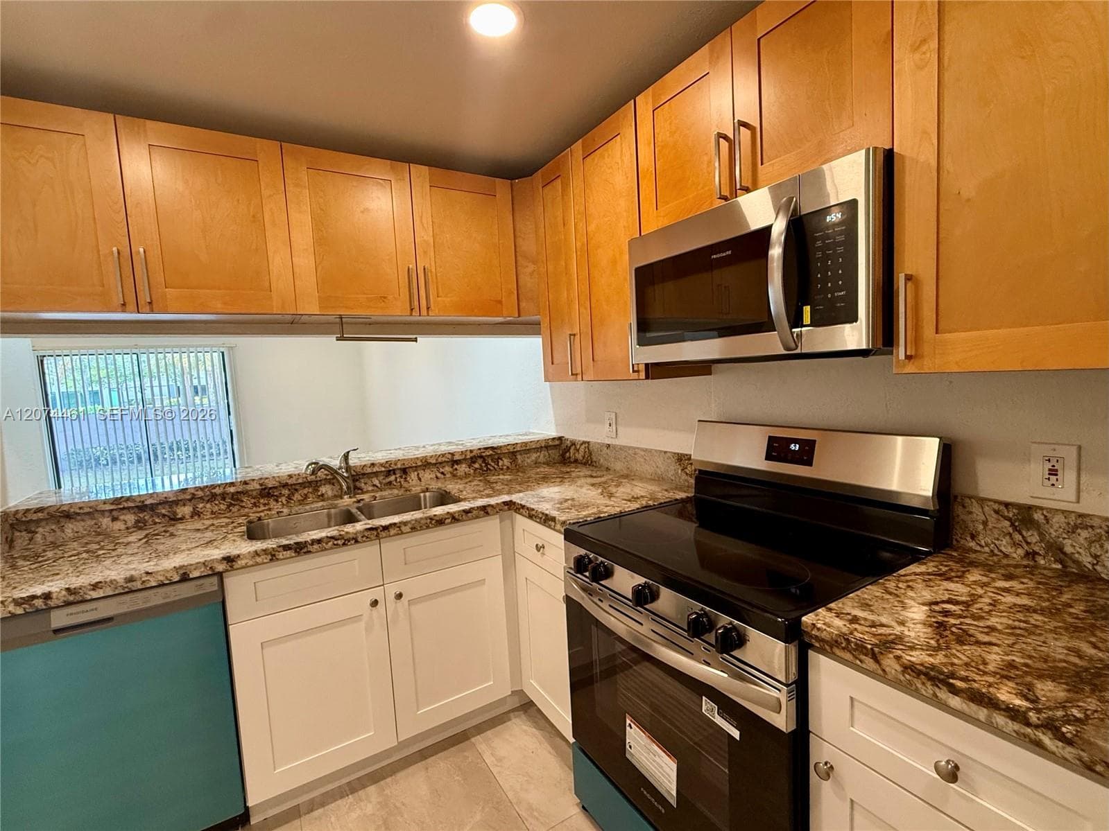 3700 NW 116th Ter # 3700, Coral Springs FL 33065 photo 2