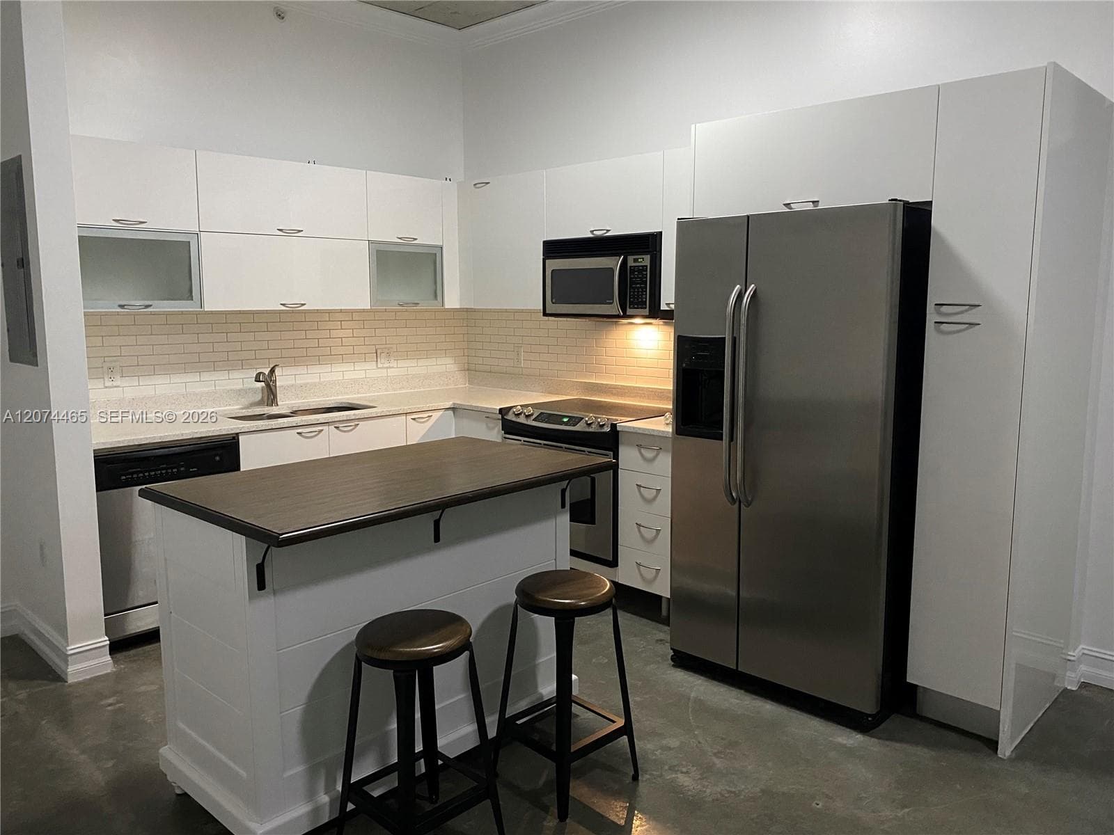 133 NE 2nd Ave # 3404, Miami FL 33132 photo 4