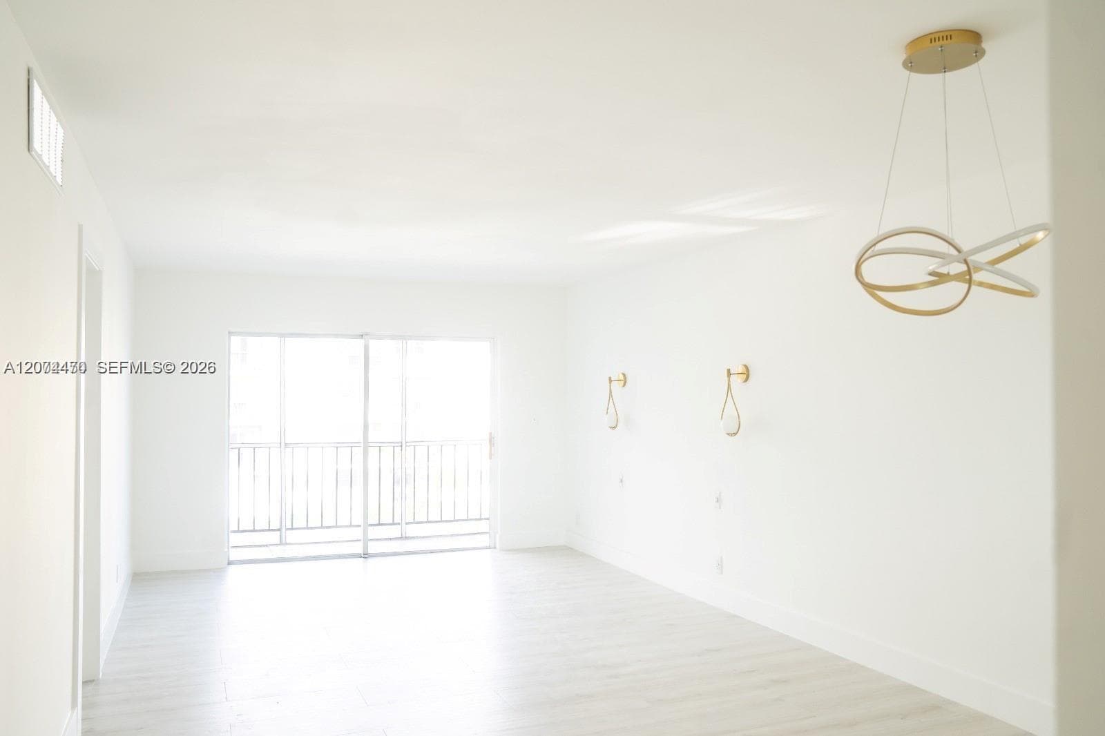 220 SW 9th Ave # 306, Hallandale Beach FL 33009 photo 2
