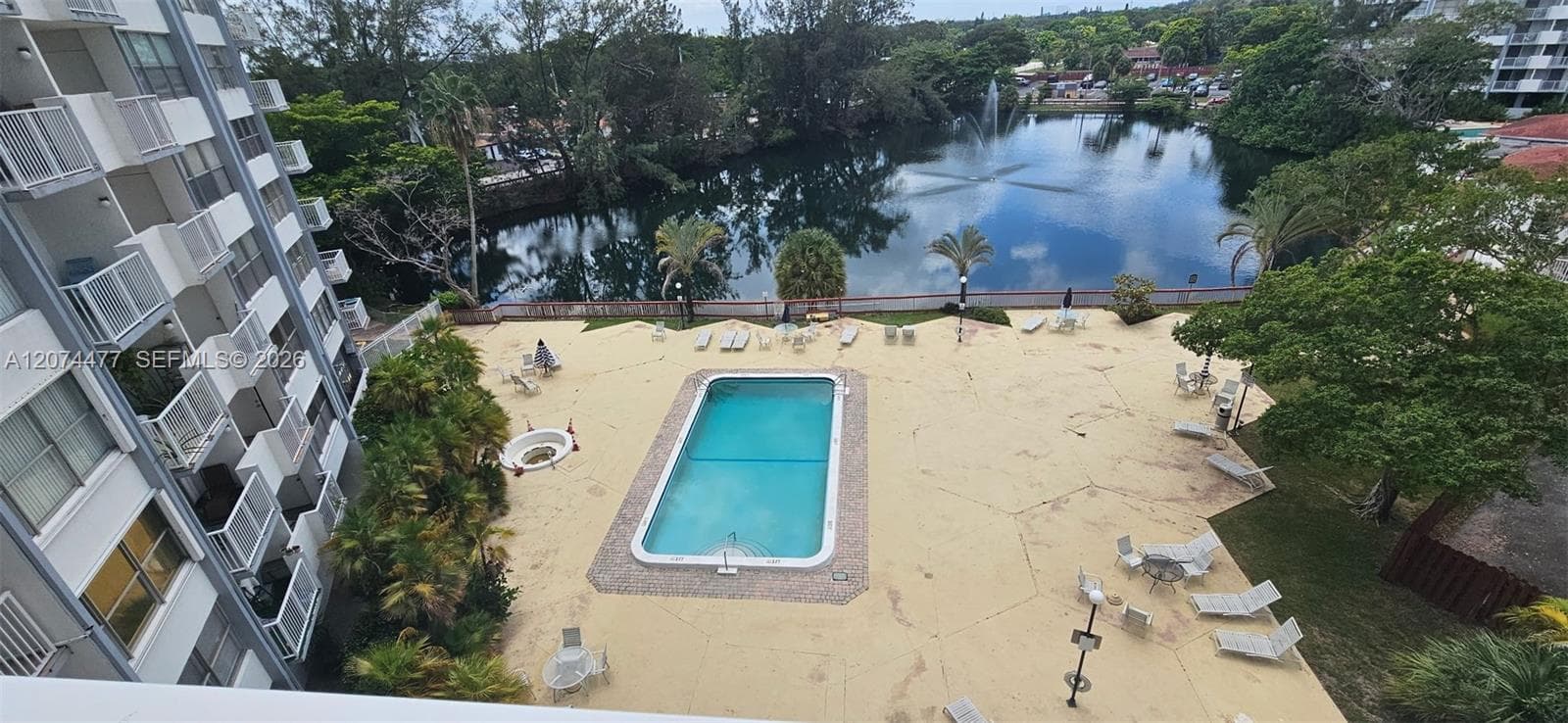 1300 NE Miami Gardens Dr # 609E, Miami FL 33179 photo 2