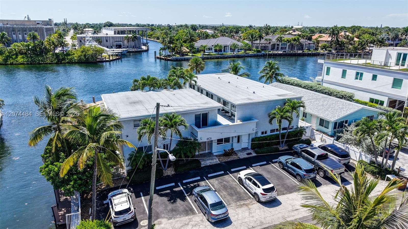 1705 N Riverside Dr # 2, Pompano Beach FL 33062