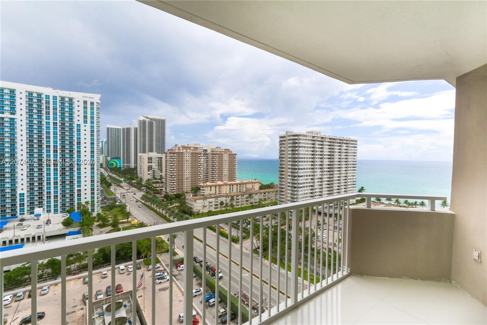 1985 S Ocean Dr # 17K, Hallandale Beach FL 33009