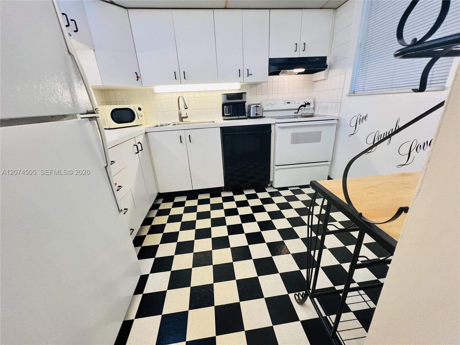 2309 S Cypress Bend Dr # 414C, Pompano Beach FL 33069 photo 3