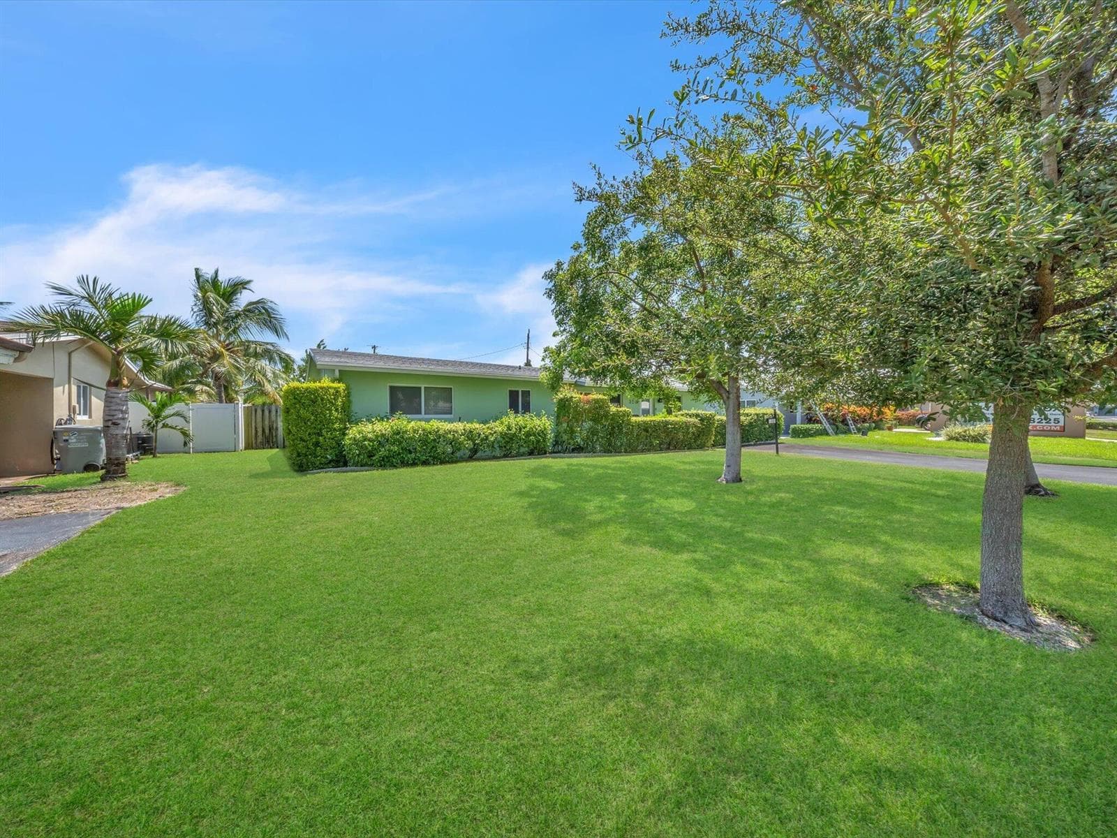 310 SE 8TH Court, Pompano Beach FL 33060 photo 5