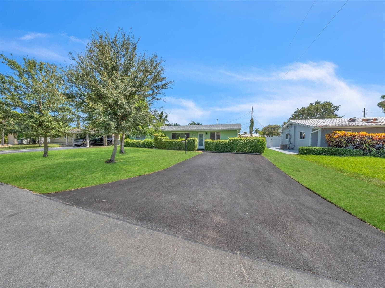 310 SE 8TH Court, Pompano Beach FL 33060 photo 4