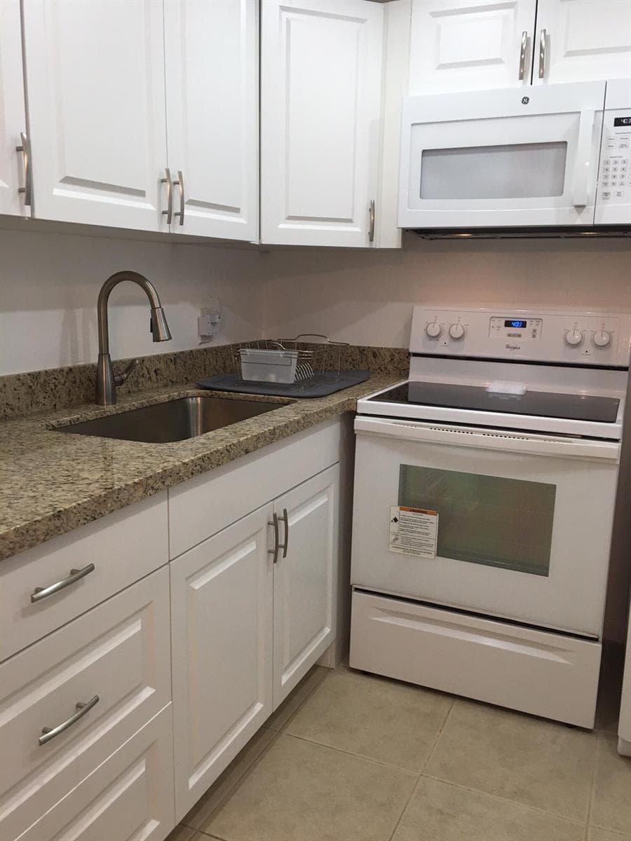 66 Harwood A, Deerfield Beach FL 33442 photo 2