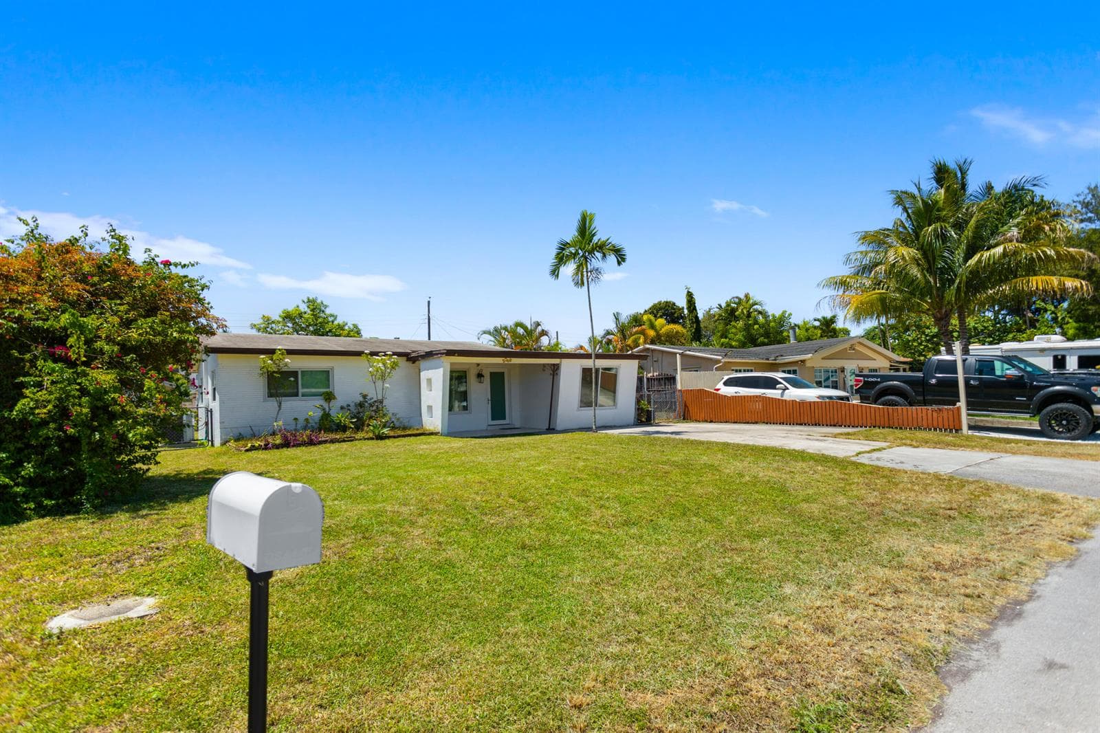 2748 SW 46TH Court, Dania Beach FL 33312 photo 2