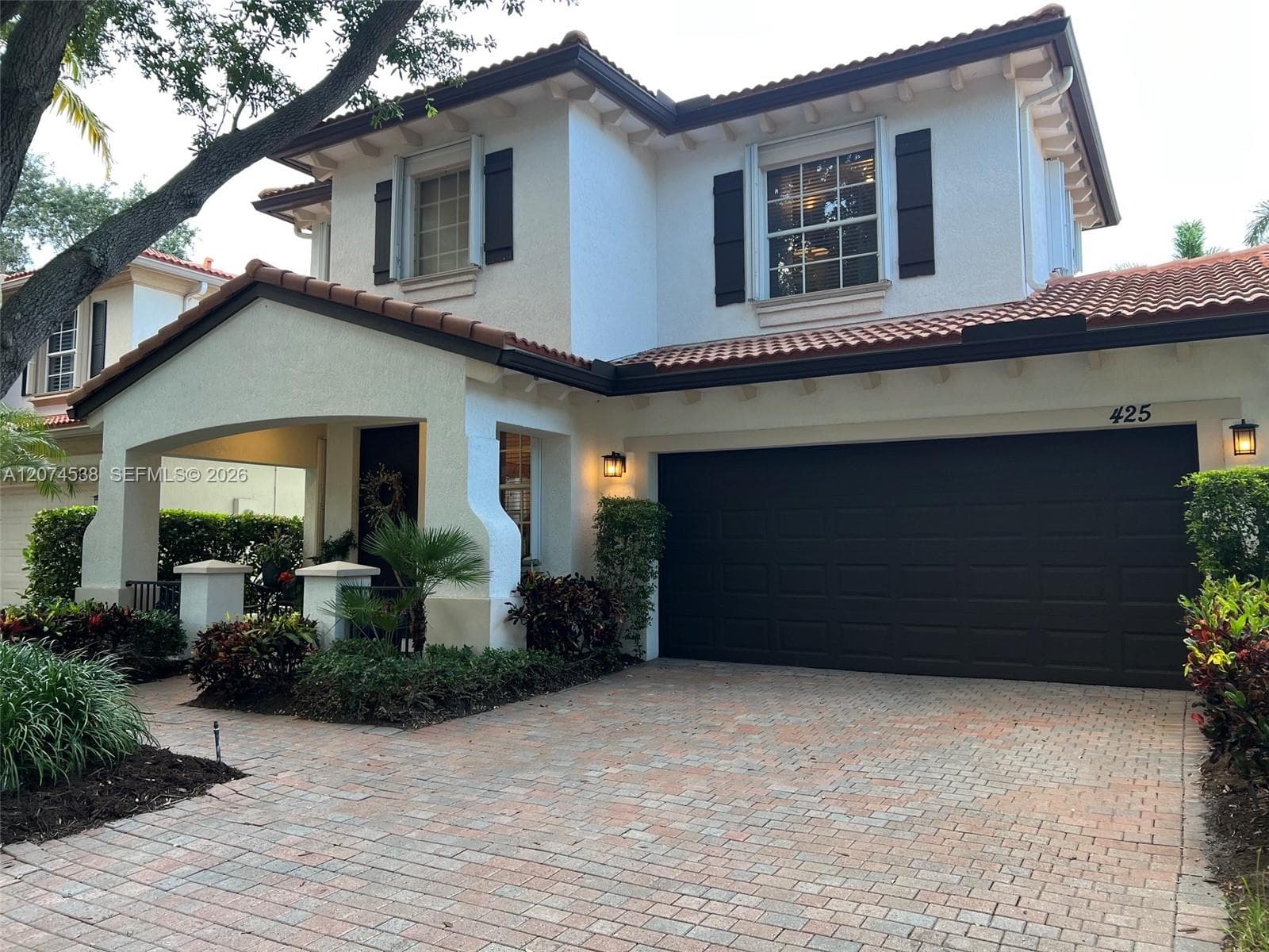 425 Pumpkin Dr, Palm Beach Gardens FL 33410 photo 2