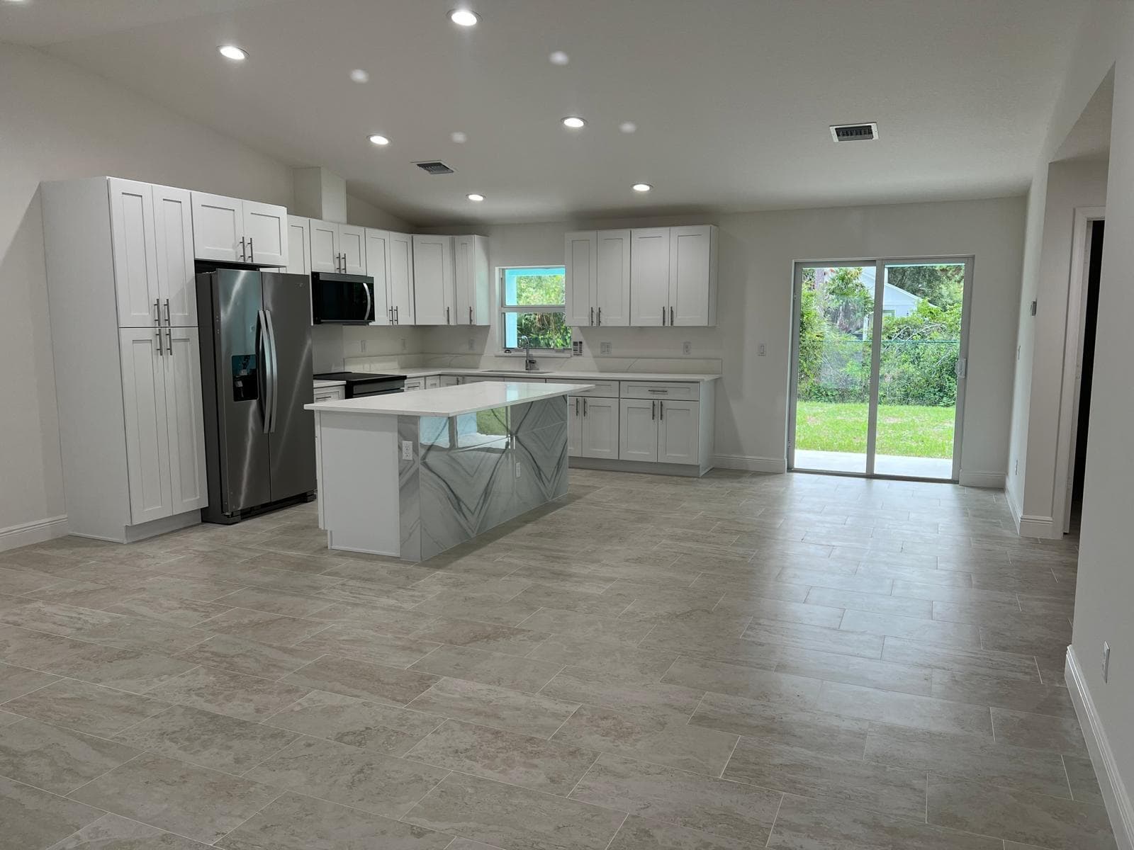 5913 Seagrape Drive, Fort Pierce FL 34982 photo 4