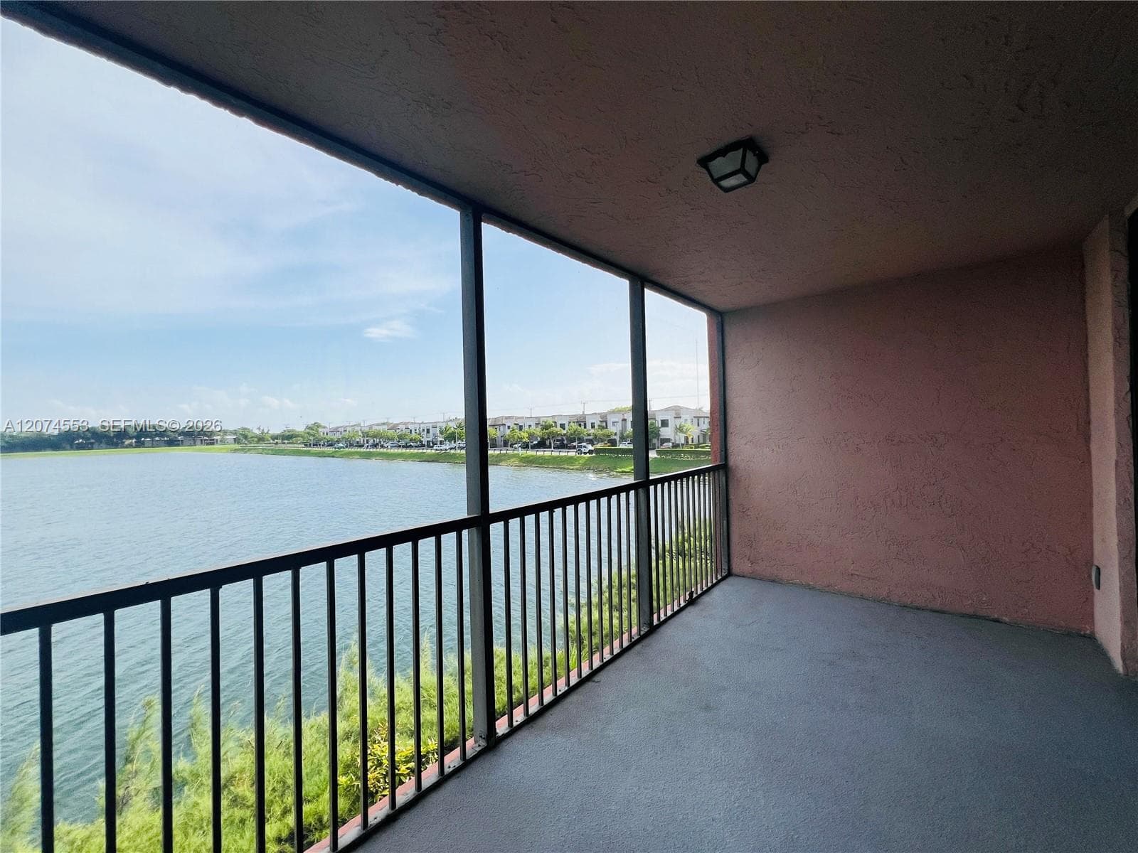 20860 San Simeon Way # 6, Miami FL 33179 photo 3
