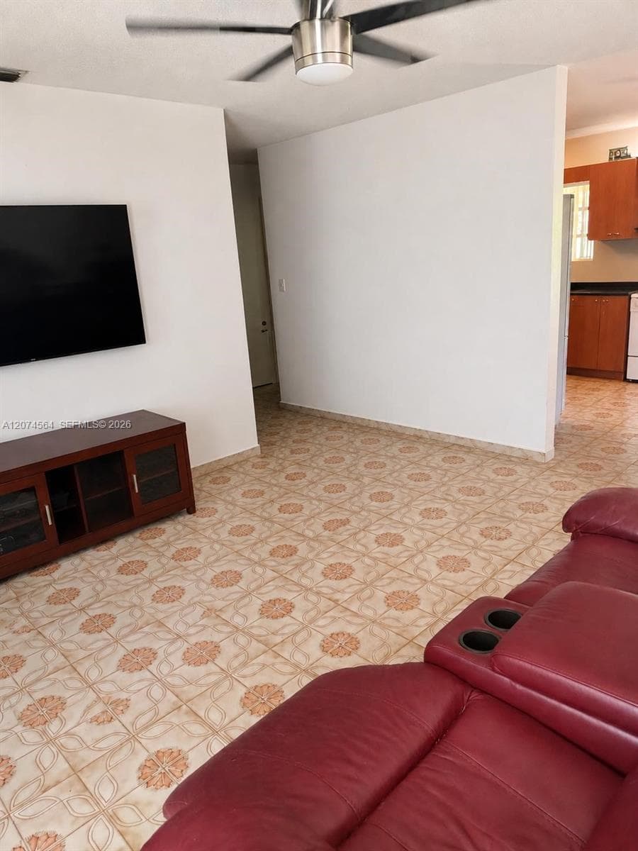 3010 NW 32nd St, Miami FL 33142 photo 4