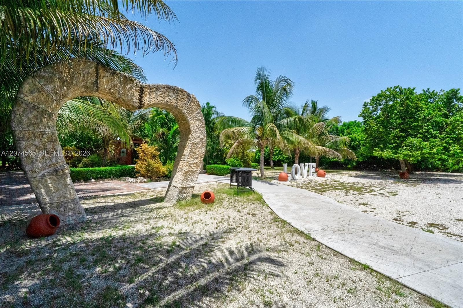 196xx SW 168, Homestead FL 33187 photo 5