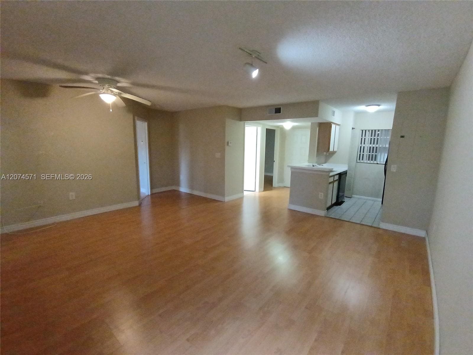 2871 N Oakland Forest Dr # 210, Oakland Park FL 33309 photo 5