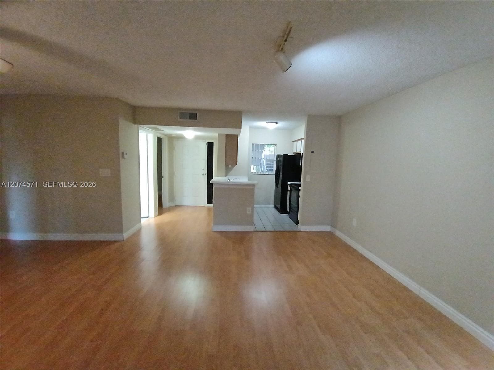 2871 N Oakland Forest Dr # 210, Oakland Park FL 33309 photo 4