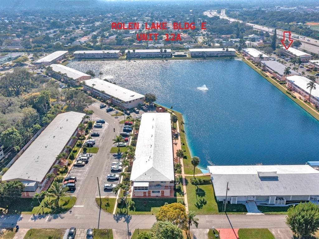 1000 SW 11th Avenue, Hallandale Beach FL 33009