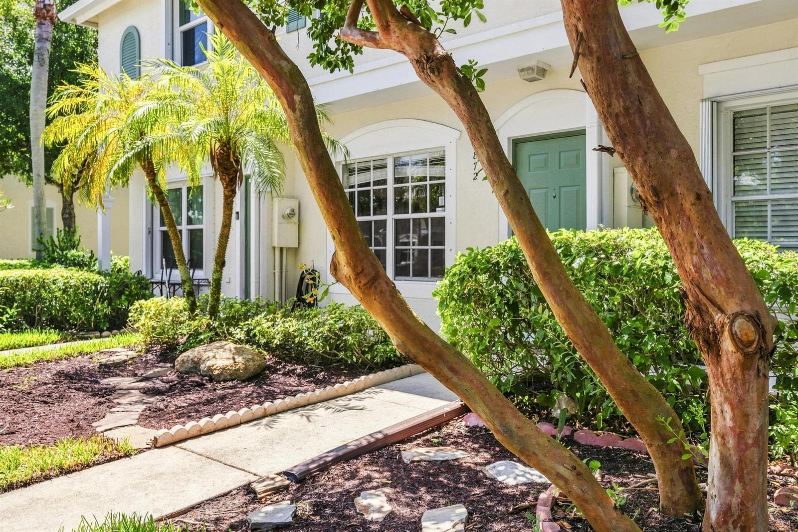 9872 NW 56th Place, Coral Springs FL 33076 photo 2