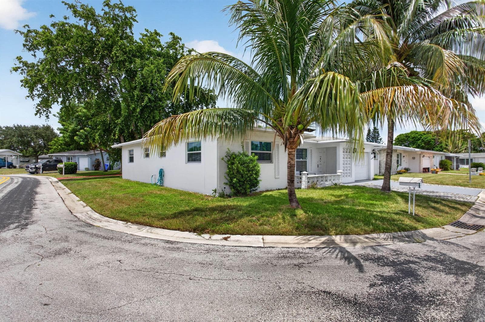 1055 NW 72ND Terrace NW, Margate FL 33063 photo 3