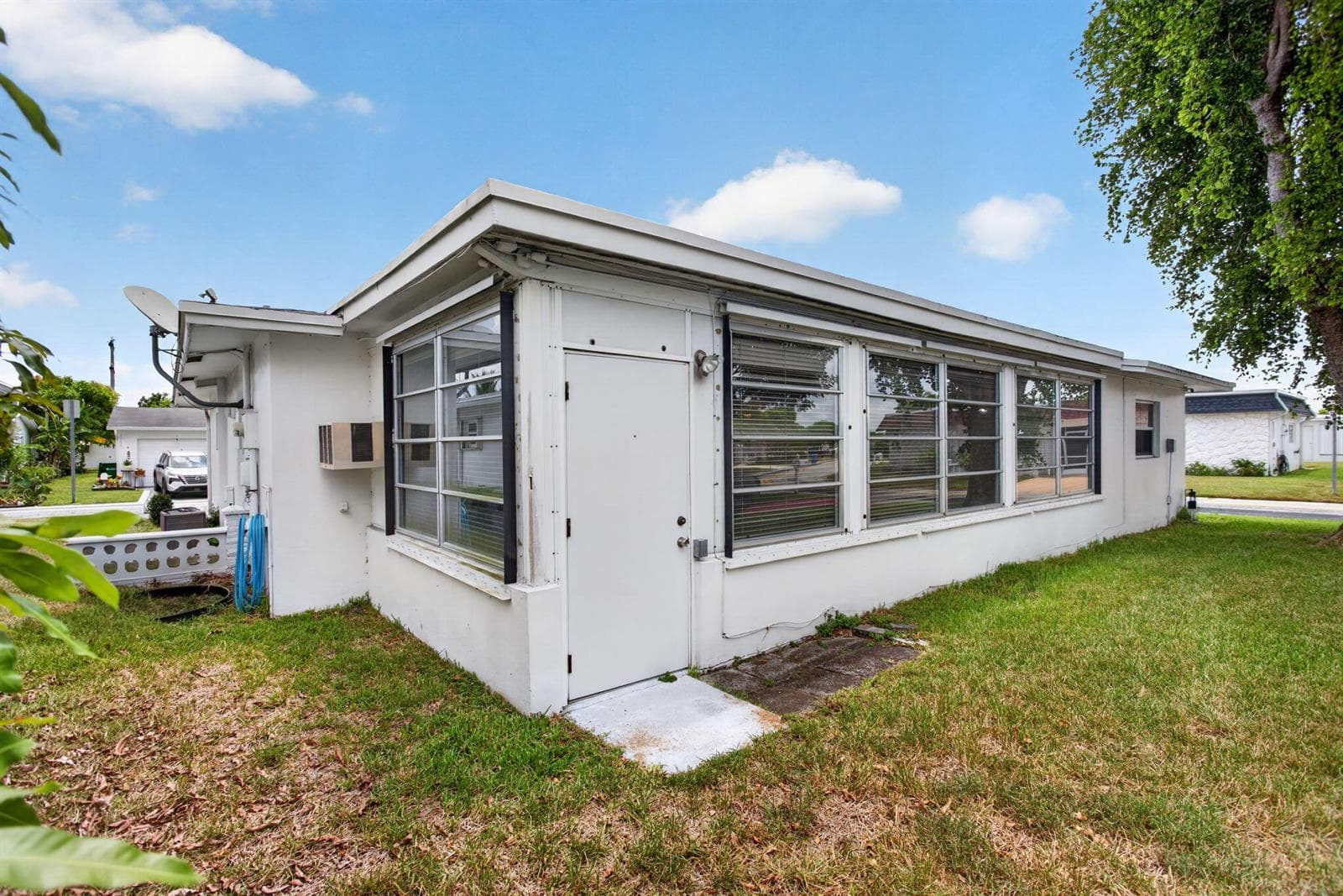 1055 NW 72ND Terrace NW, Margate FL 33063 photo 5