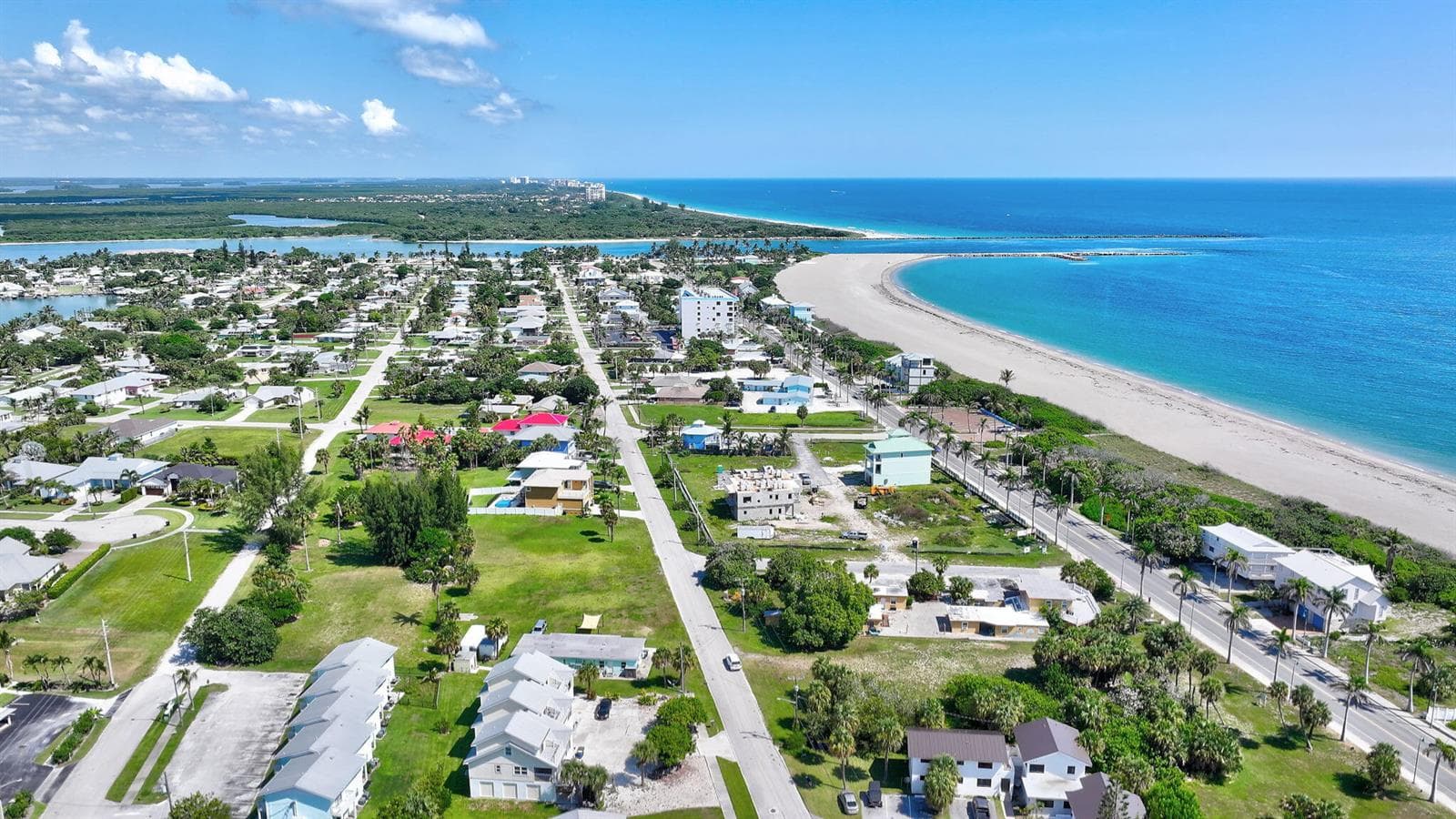 651 HERNANDO Street, Fort Pierce FL 34949 photo 2