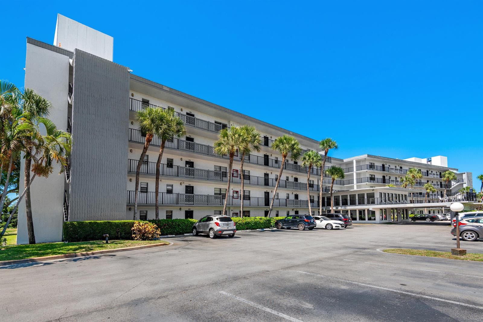 9235 SW 8th Street # 502, Boca Raton FL 33428 photo 4
