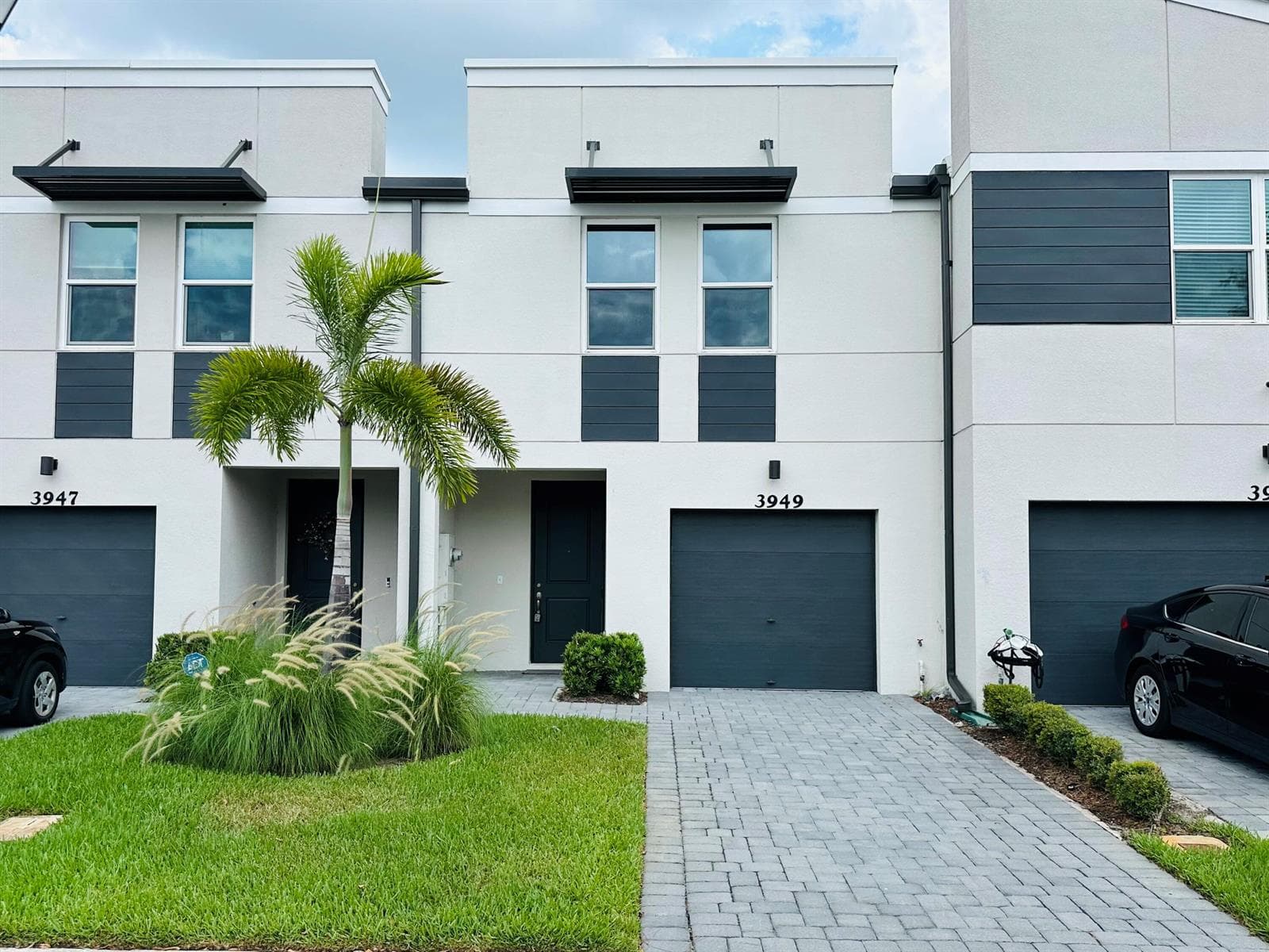3949 SE MENTMORE Lane, Stuart FL 34997