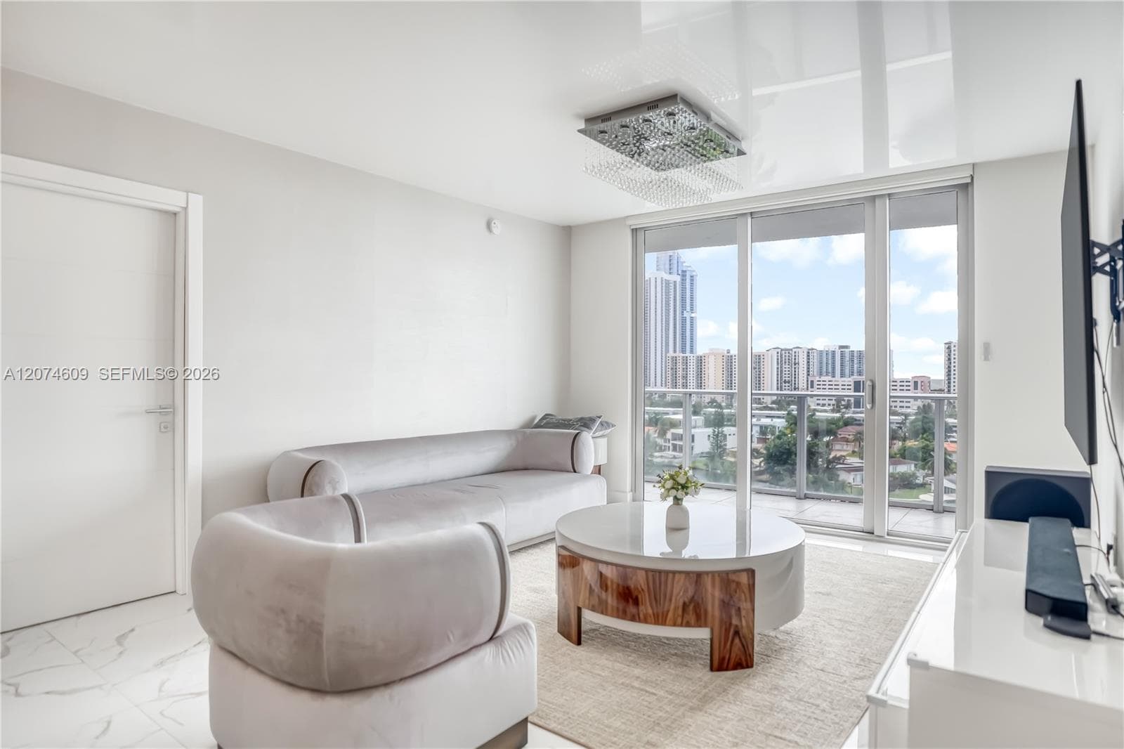 330 Sunny Isles Blvd # 5-906, Sunny Isles Beach FL 33160