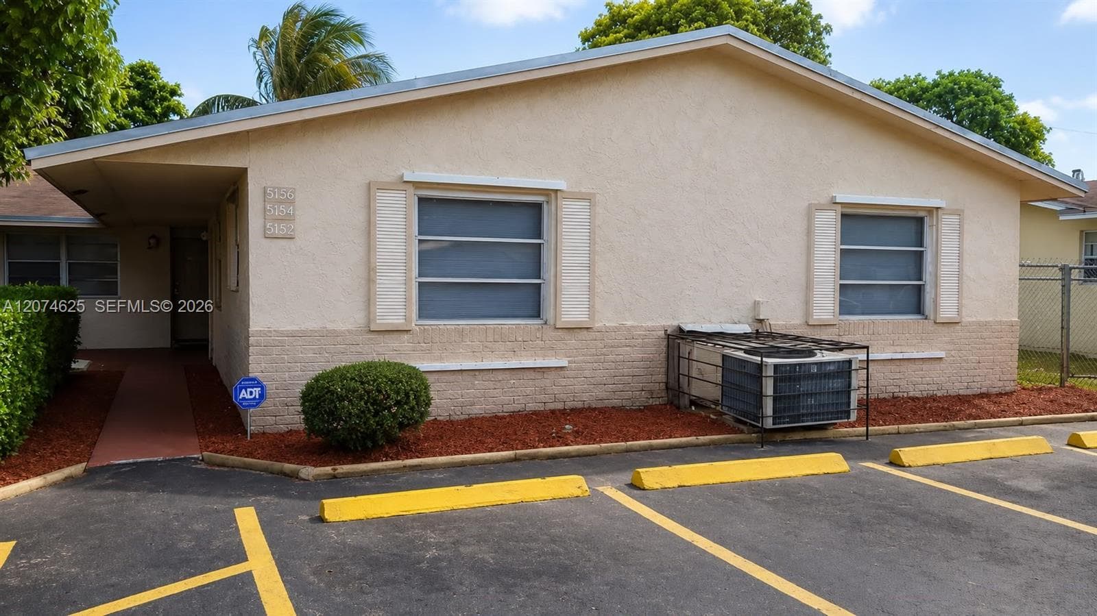 5880 NW 19th Ct, Lauderhill FL 33313