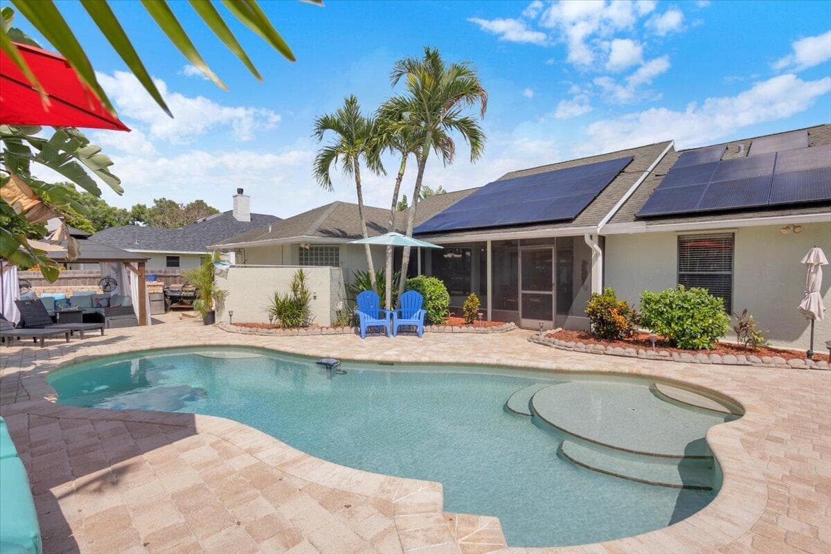 568 SE NOME Drive, Port St. Lucie FL 34984