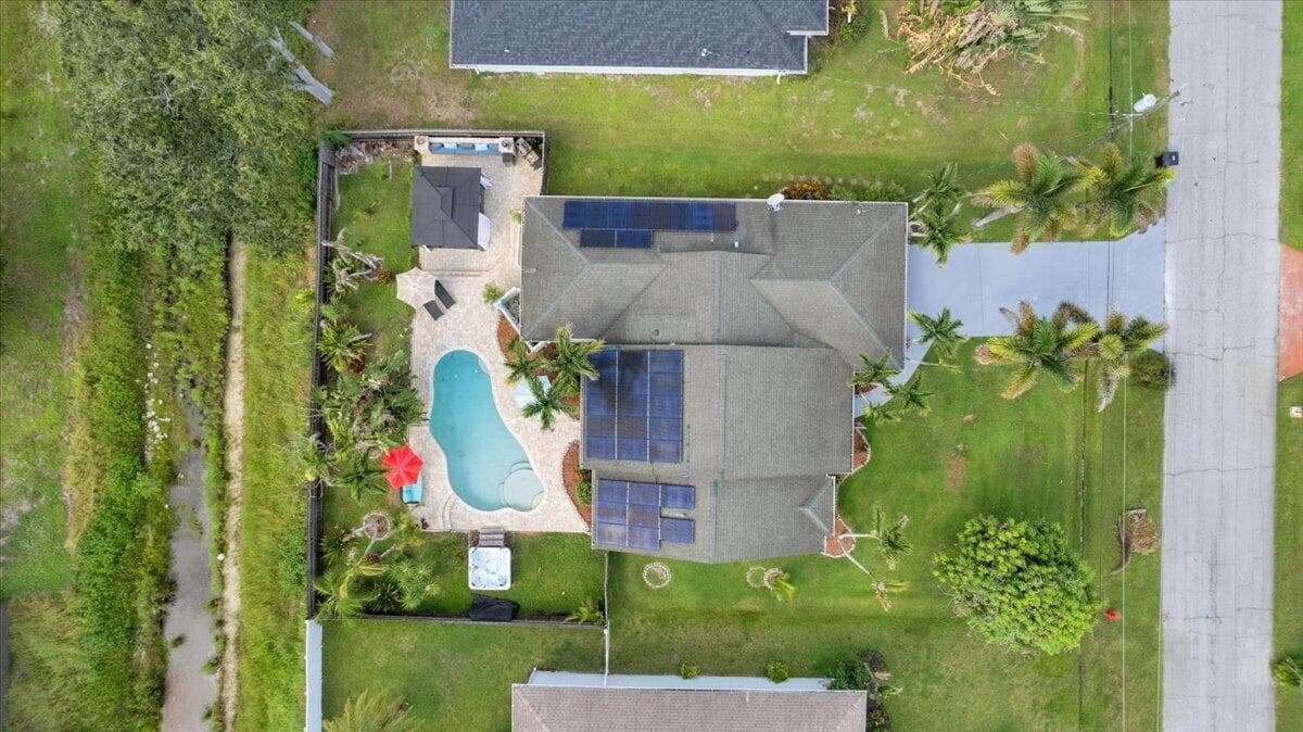 568 SE NOME Drive, Port St. Lucie FL 34984 photo 5