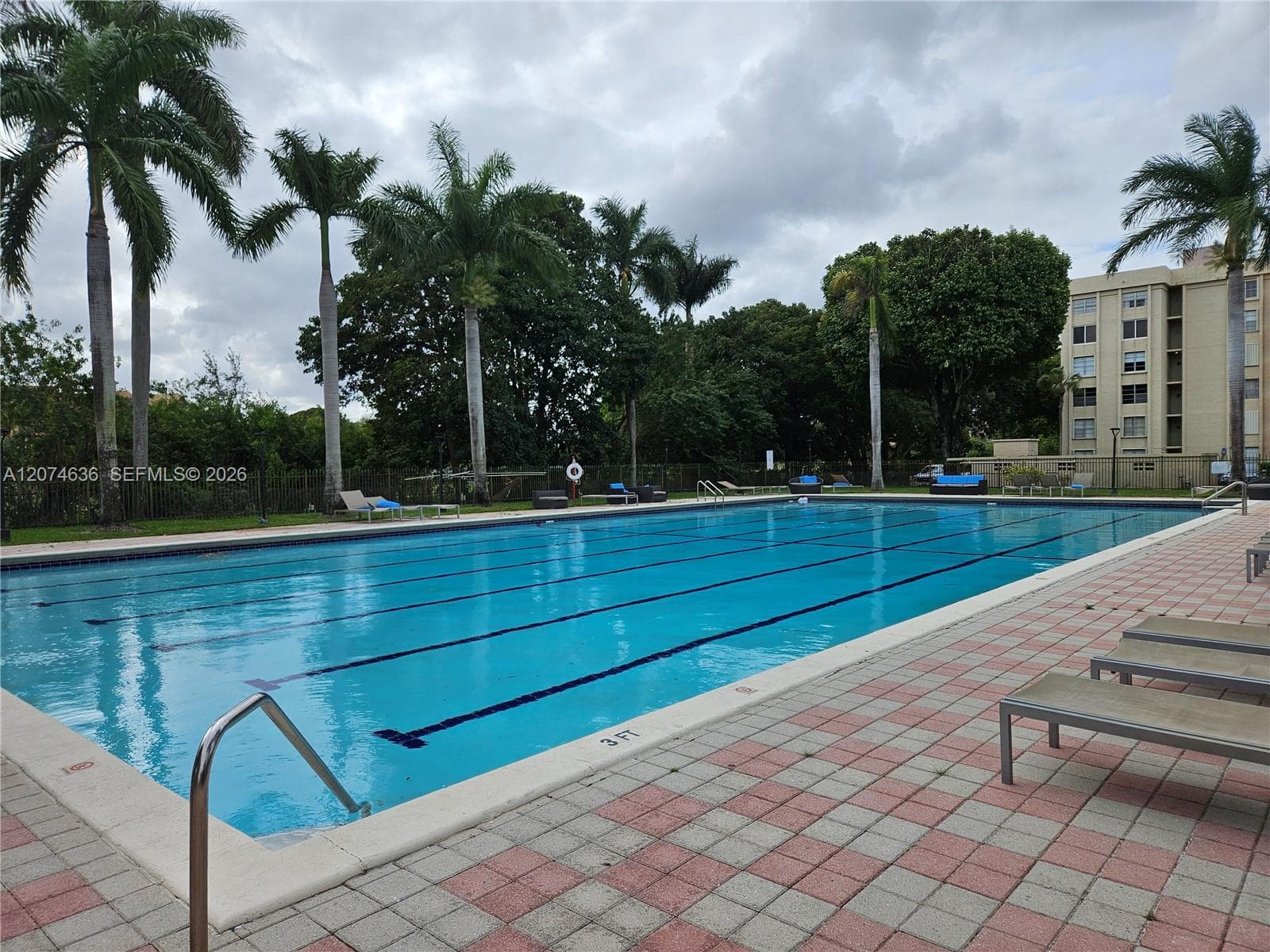 9320 Fontainebleau Blvd # 401, Miami FL 33172 photo 2