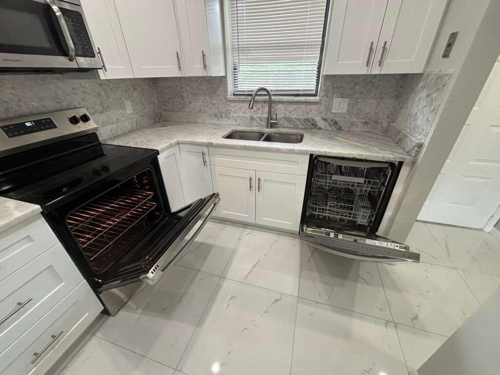 21913 Lake Forest Circle # 201, Boca Raton FL 33433