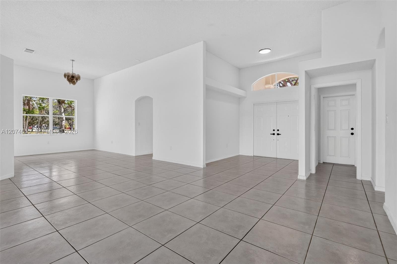 2342 NW 184th Ter, Pembroke Pines FL 33029 photo 5