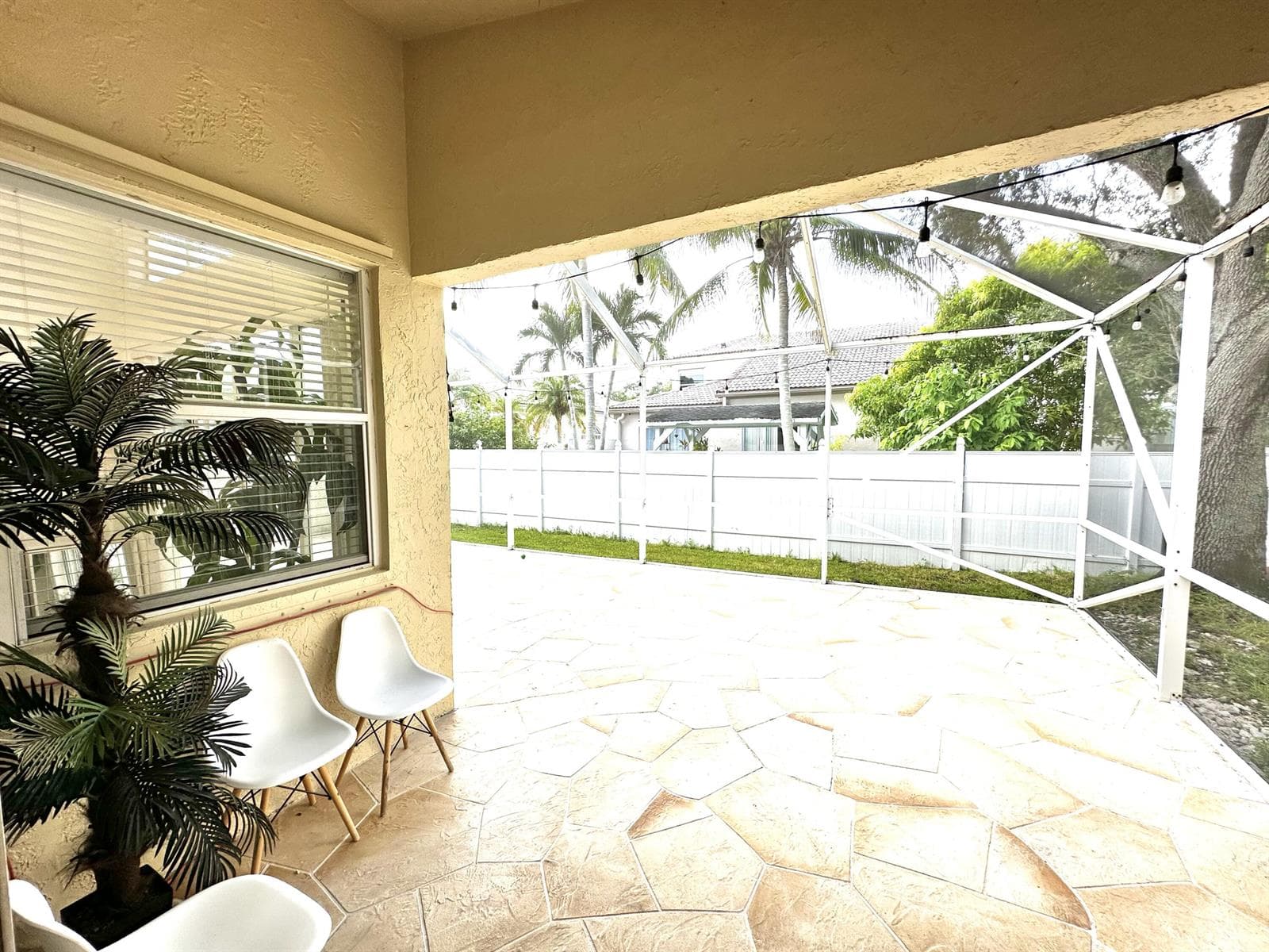 15850 NW 11TH Street, Pembroke Pines FL 33028 photo 3