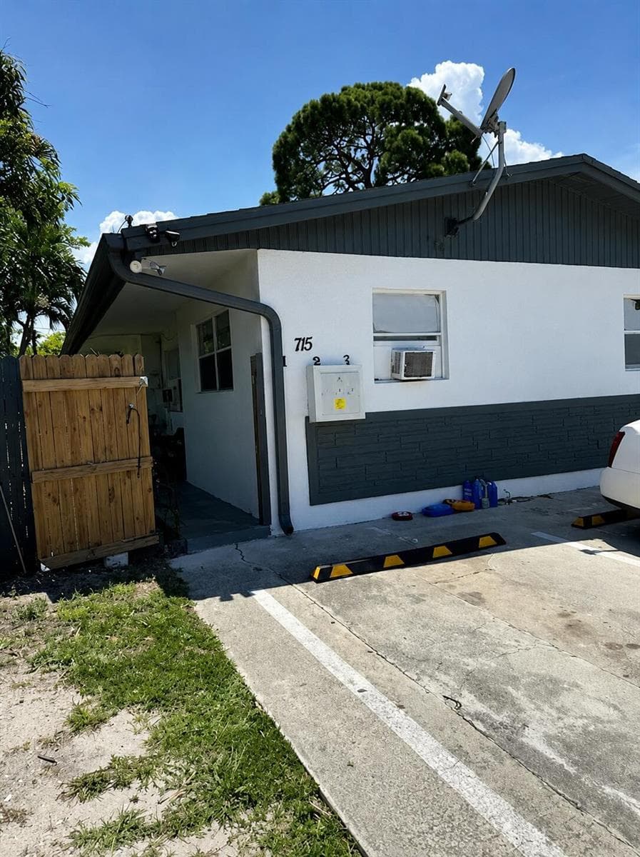 715 NW 15TH Terrace # 3, Fort Lauderdale FL 33311
