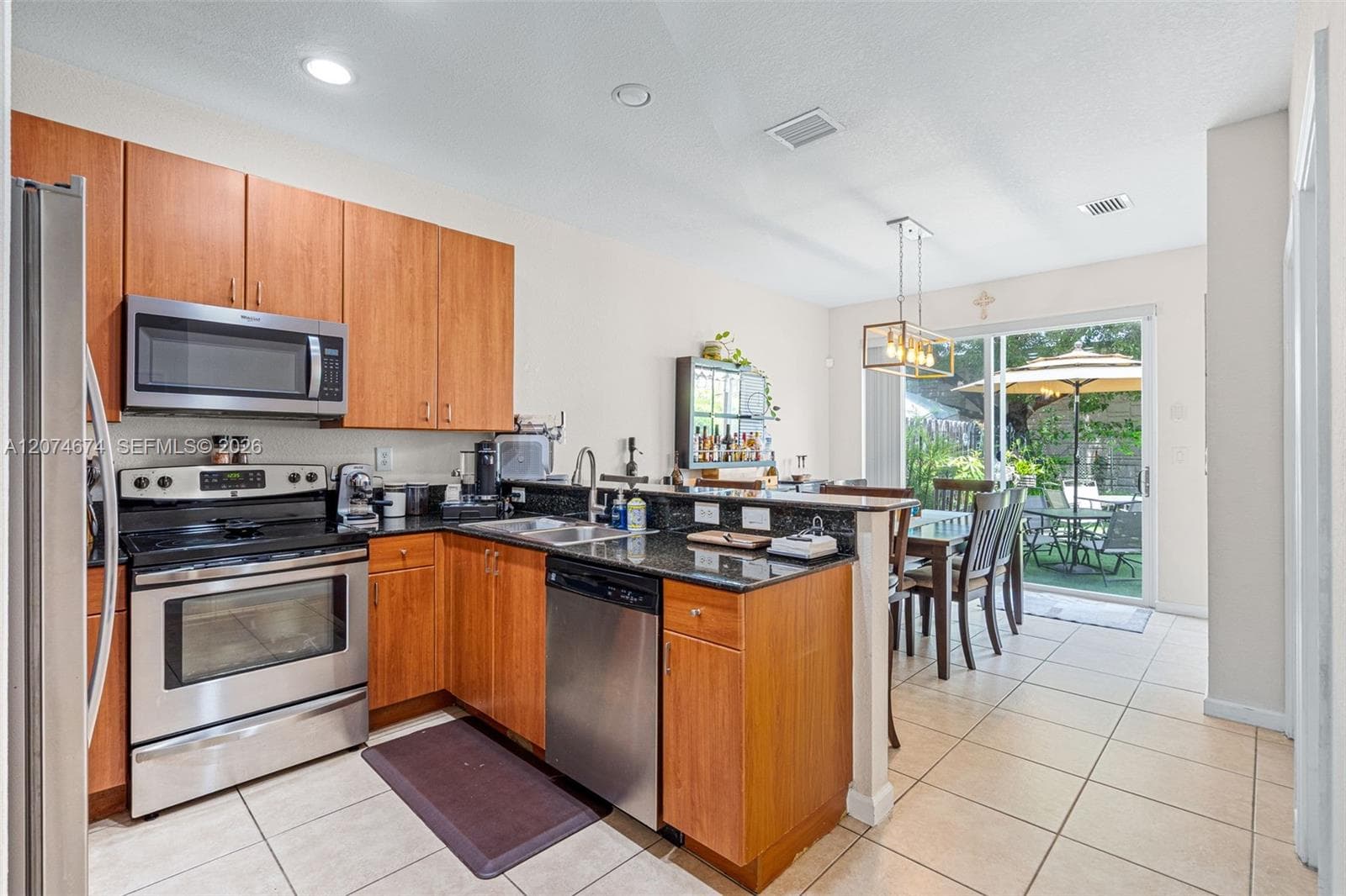 1034 NE 30th Ave, Homestead FL 33033 photo 5